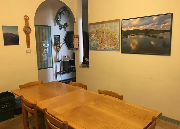 Catalan アパート