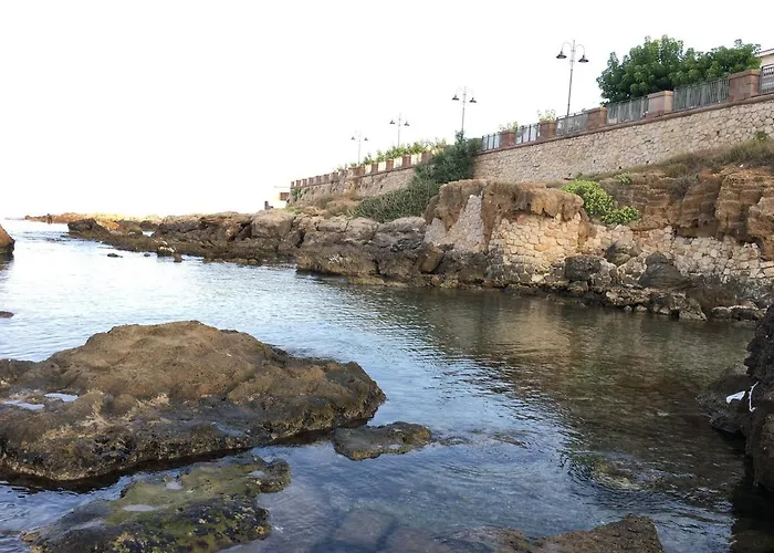 Catalan アパート アルゲーロ